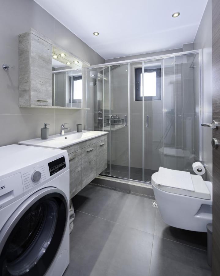 Stylish 2Br Flat With Stunning Views & Prv Parking Apartment Athens Exterior photo